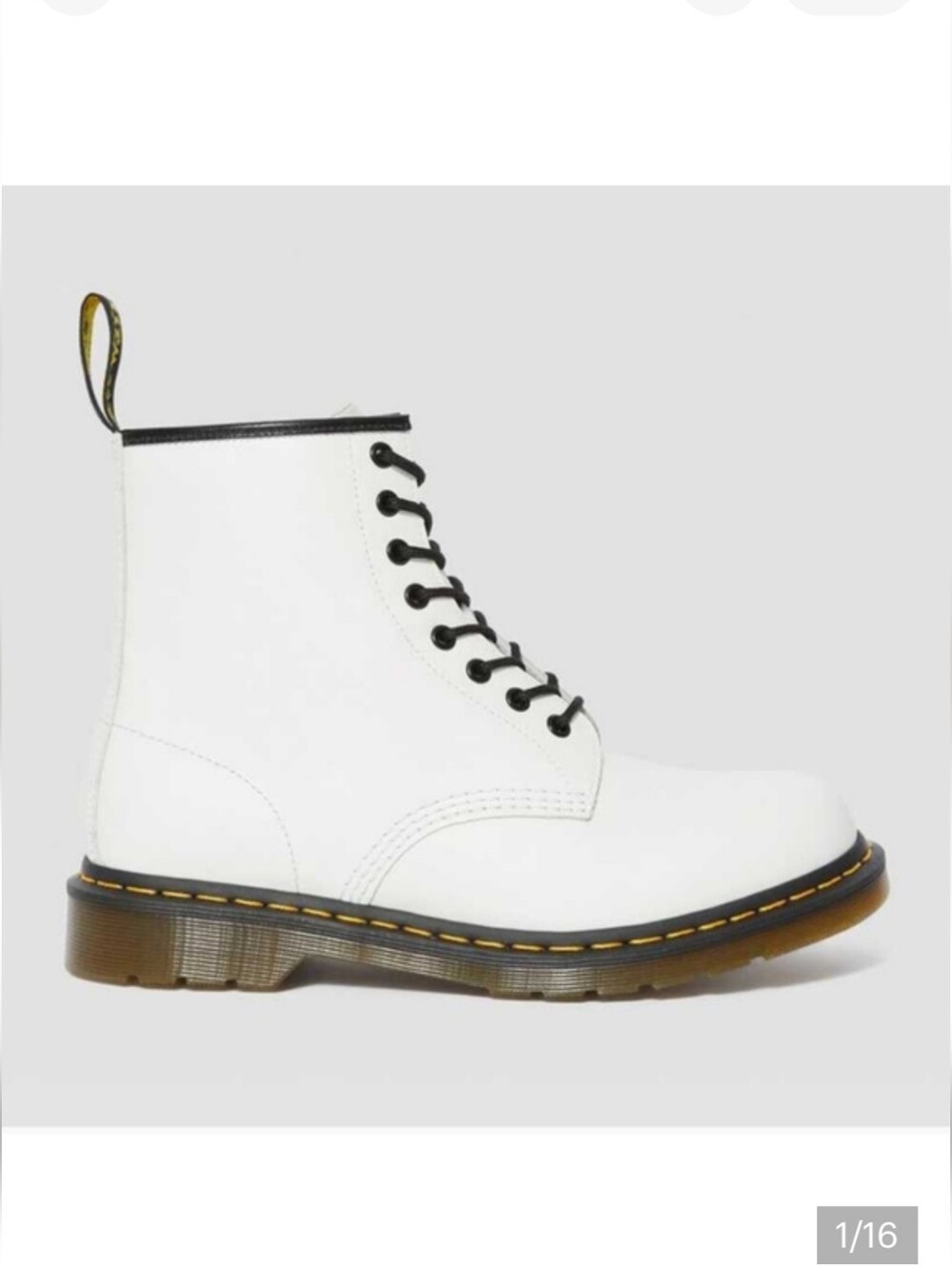 NWOT Dr Martens White Smooth Boots